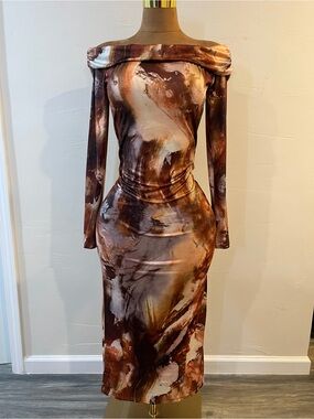 Off-Shoulder Brown Marble Midi Dress